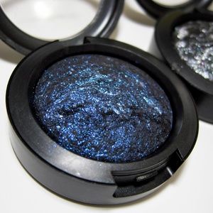 NEW MAC Cosmetics Mineralize Blue Flame Eyeshadow